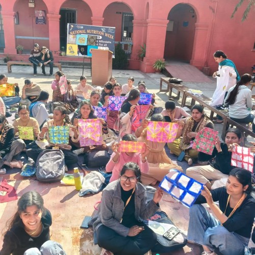  2026-02-12 A Two-day Workshop On Fabric Painting And Clay Art Was Organized